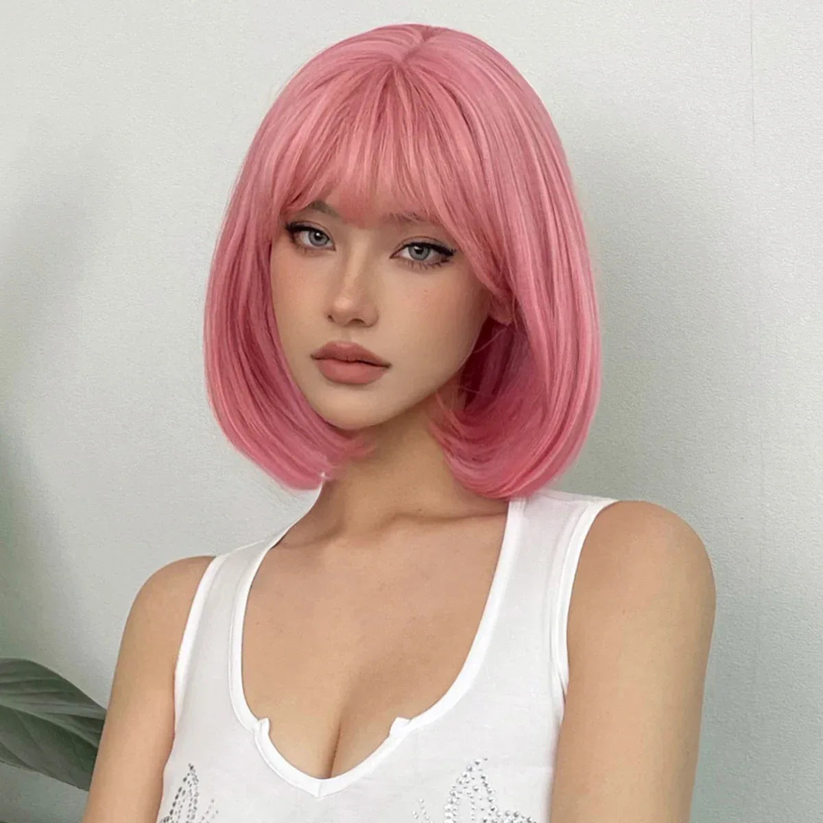LOUIS FERRE Pink Straight Bob Wig for Women - Short Synthetic Wig with Bangs, Cute Heat Resistant Cosplay Hairstyle Sd9d2d29f5aad4706af968ef7e9fd7d58k