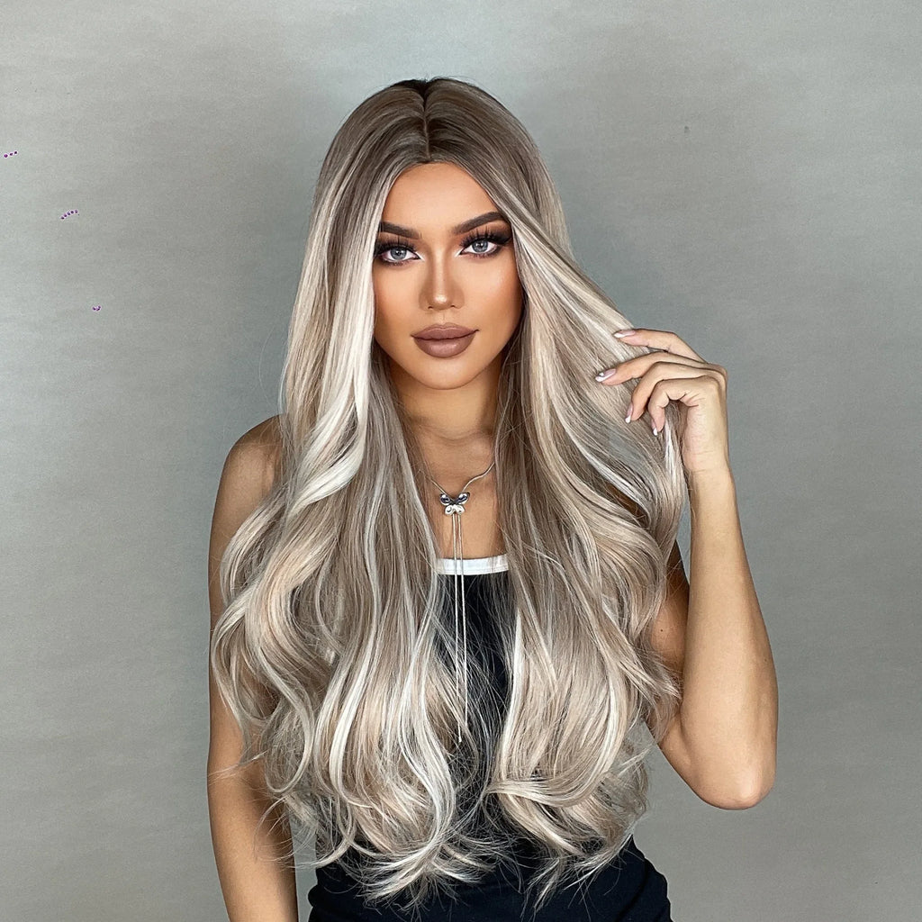 28 Inch Synthetic Wig Light Brown with Highlights - Long Wavy Hair for Everyday and Party Looks Sf0a9407f6d36416cbede9497b68a0523t